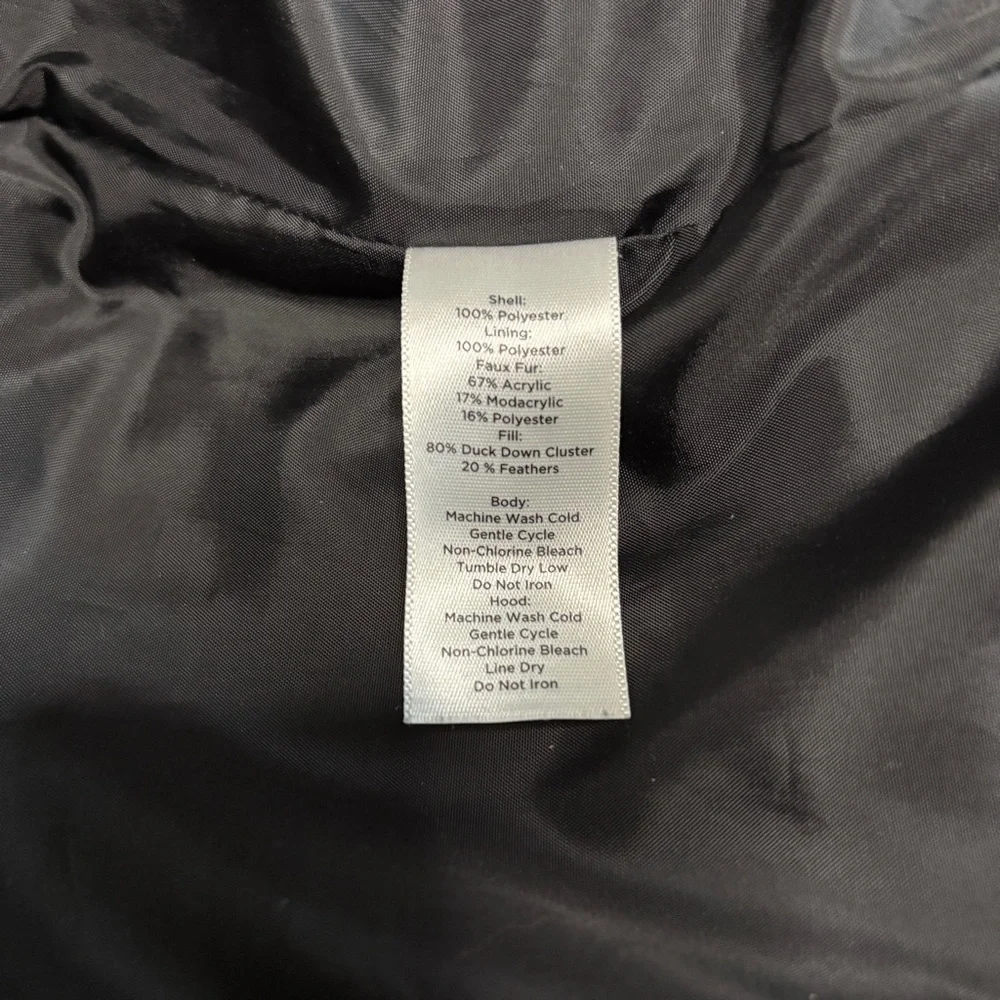 Talbots Black Down-Filled Quilted Puffer Vest – Size M - Picture 8 of 10